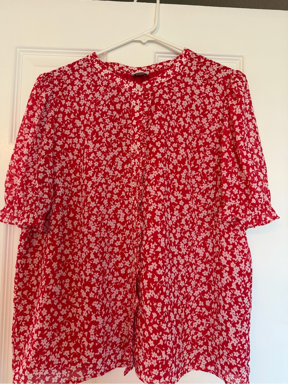 J. Crew Factory Red & White Floral Short-Sleeve Blouse